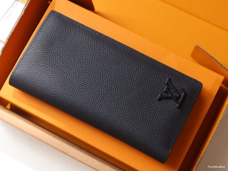 Soft LX 12014 Wallets 0619